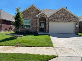 1816 Lake Grove Dr, Little Elm, TX 75068
