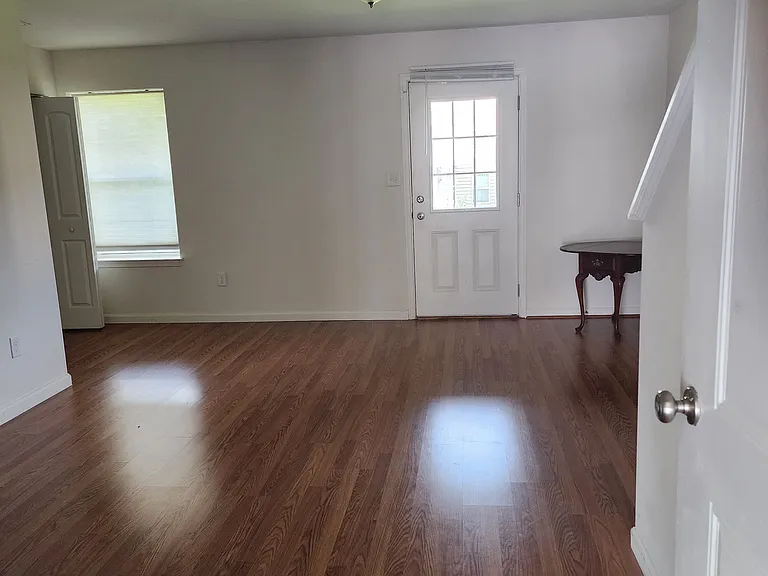 628 Jacobsen Cir — Photo 1