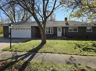 600 Orchard Dr, Crete, IL 60417