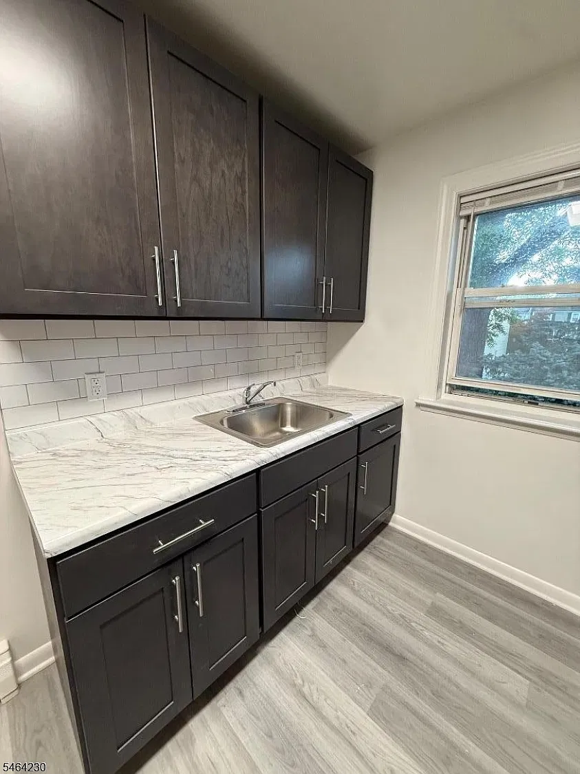 1 bed, 1.0 bath, $1,795 — Photo 4