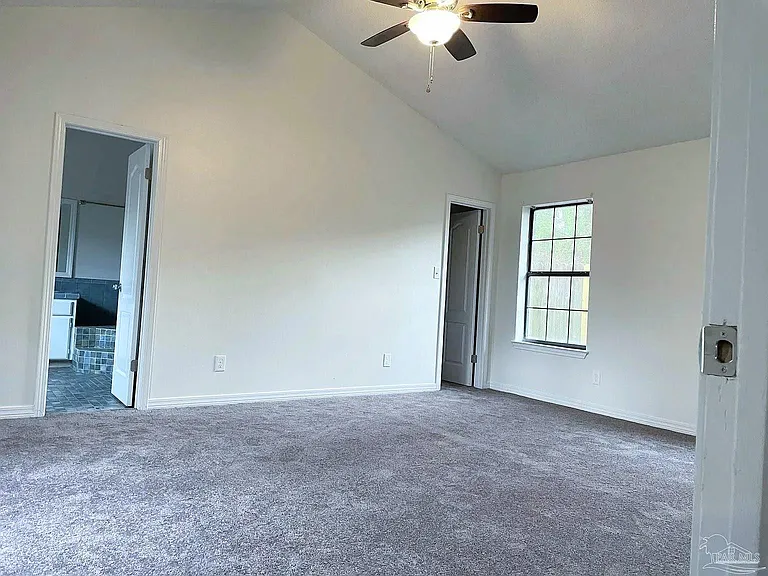 1913 Woodbridge Dr — Photo 10