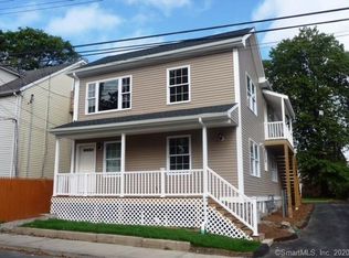 18 Limerick St, Stamford, CT 06902