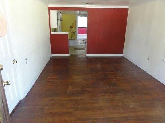 2nd image of 122 Harry Babineaux Ln