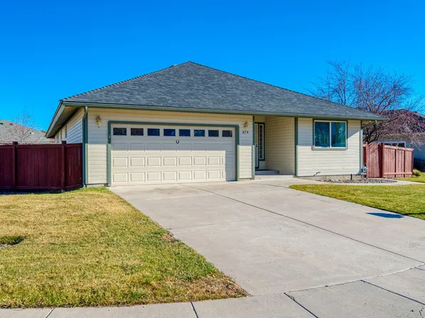 814 Mahogany Dr, Minden, NV 89423