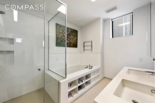 Rented by Compass | media 21