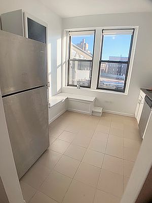 2nd image of 427 Fort Washington Ave APT 4G