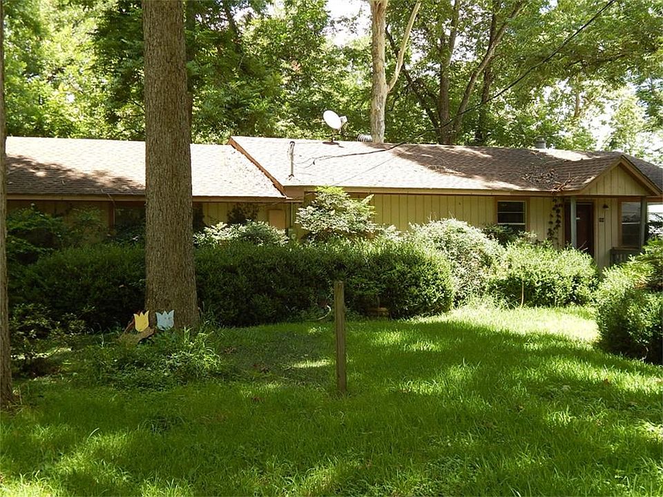 1st image of 689 Whisperwood Dr