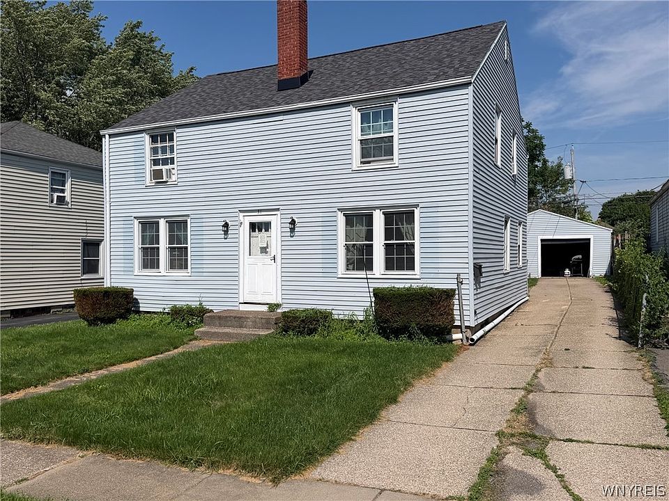1st image of 31 Ellen Dr