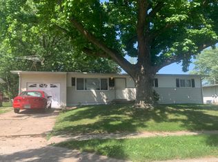 2505 Flamingo Dr, Florissant, MO