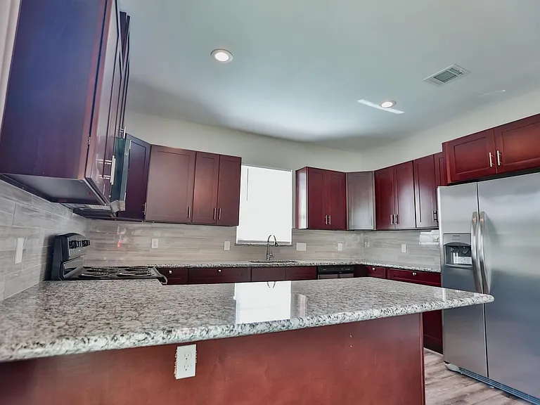 3245 Dixie Dr #B — Photo 5