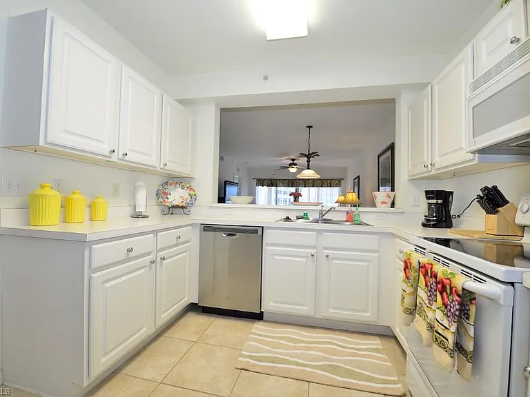 10000 Maddox Ln #125 — Photo 10