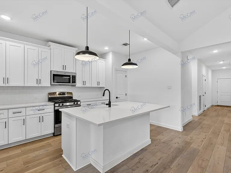 2516 Tahoe Dr — Photo 4