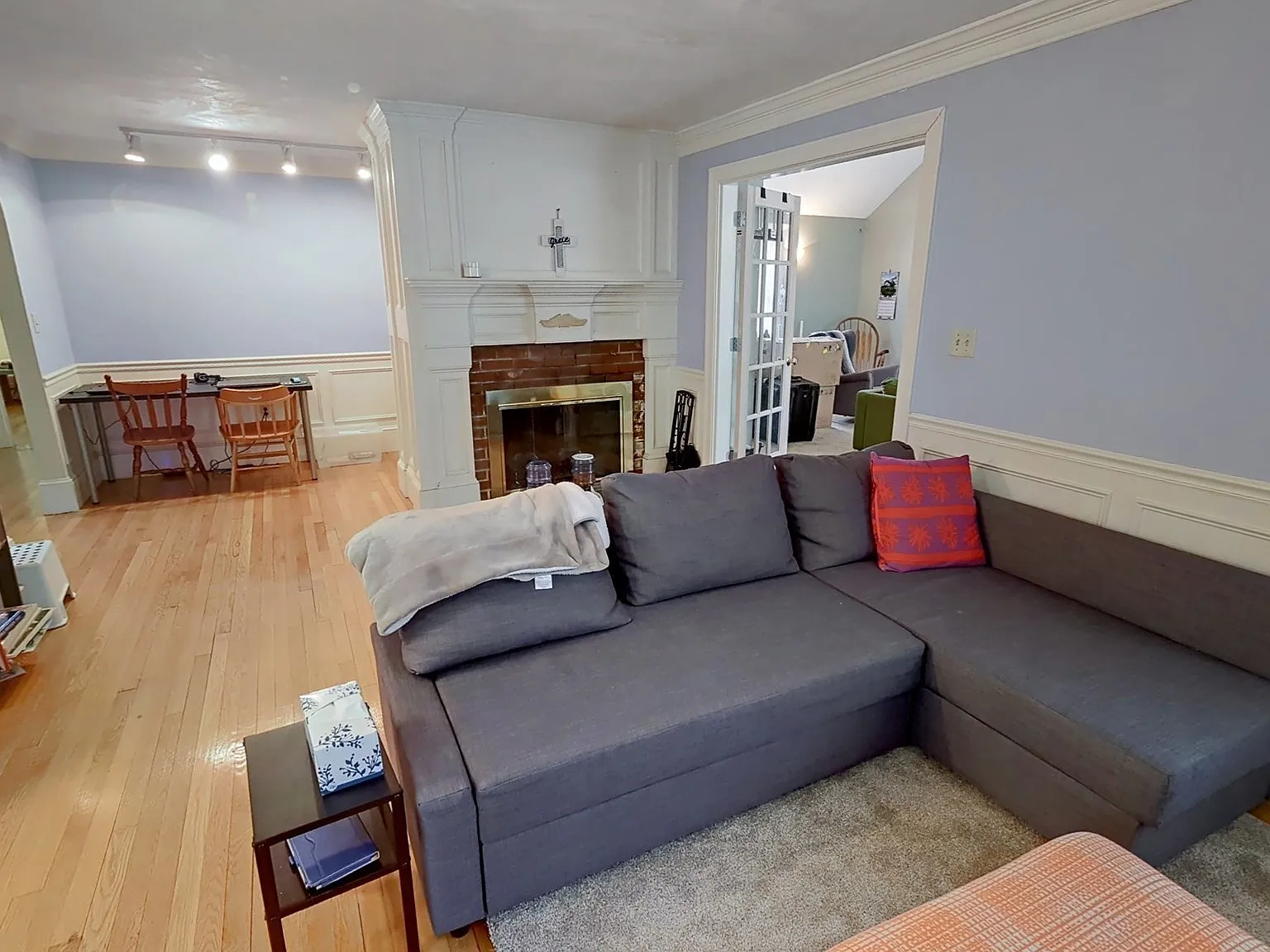 3 bed, 2.5 bath, 2442 sqft, $3,800 — Photo 4