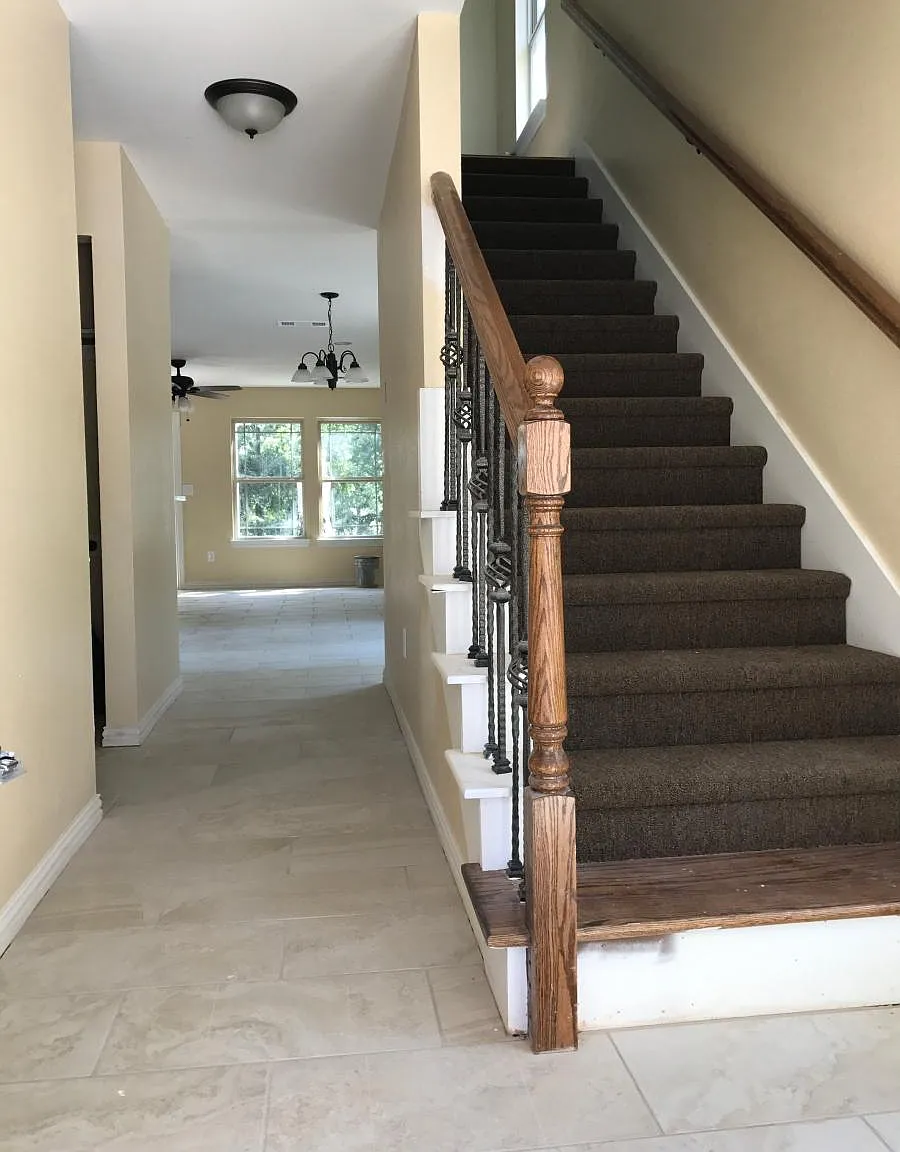 4 bed, 2.5 bath, 1600 sqft, $2,600 — Photo 3