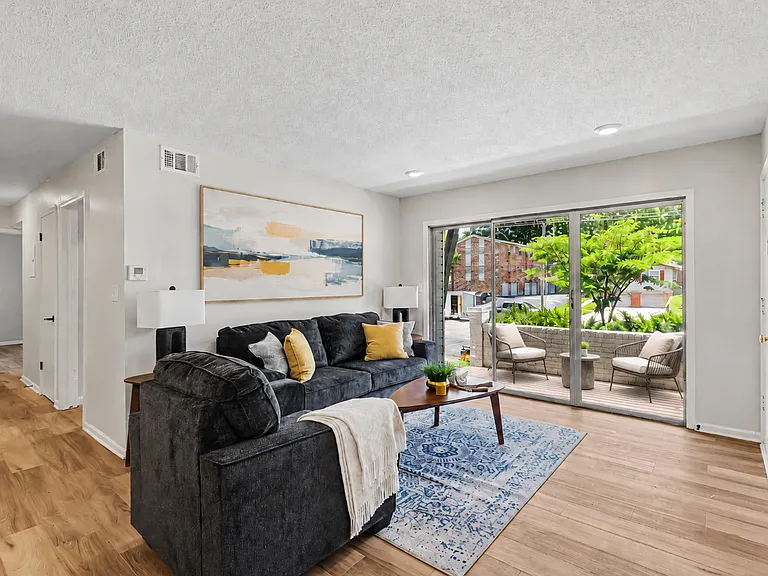 Heatherwood Apartments — Photo 9