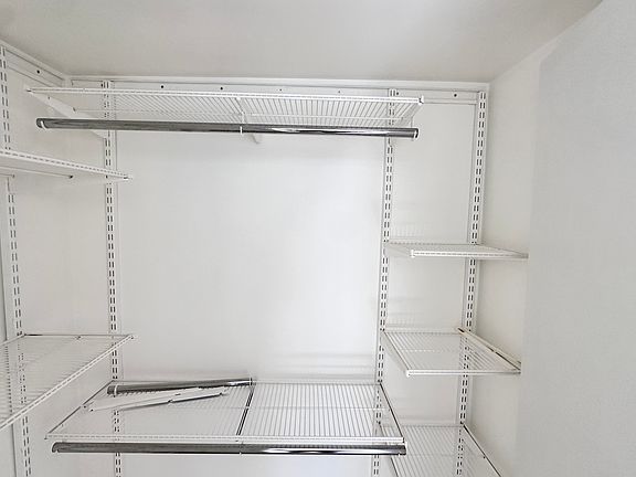 5th image of 1001 N Randolph St APT 110