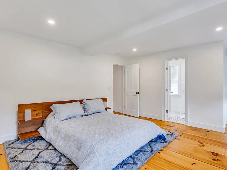 5120 Sound Ave — Photo 24
