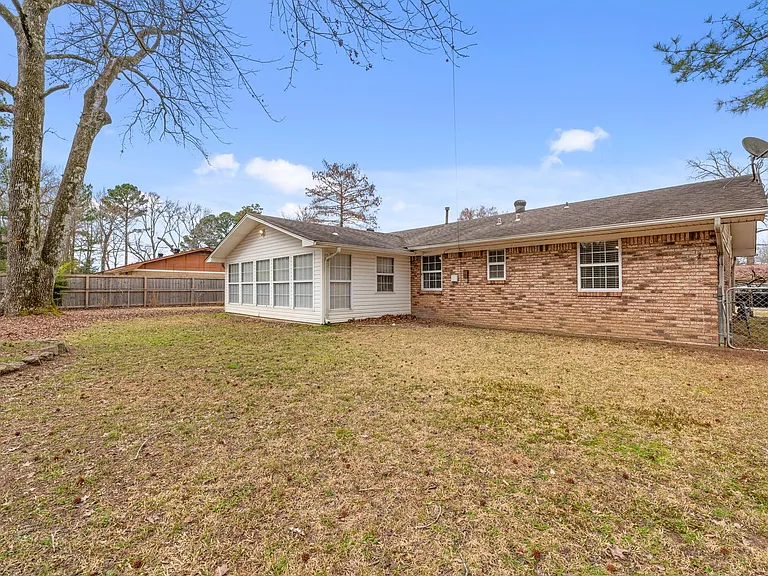 104 Quapaw Pl — Photo 4