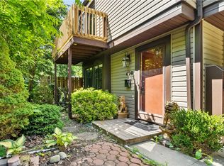 490 Hunting Creek Rd, Canonsburg, PA 15317