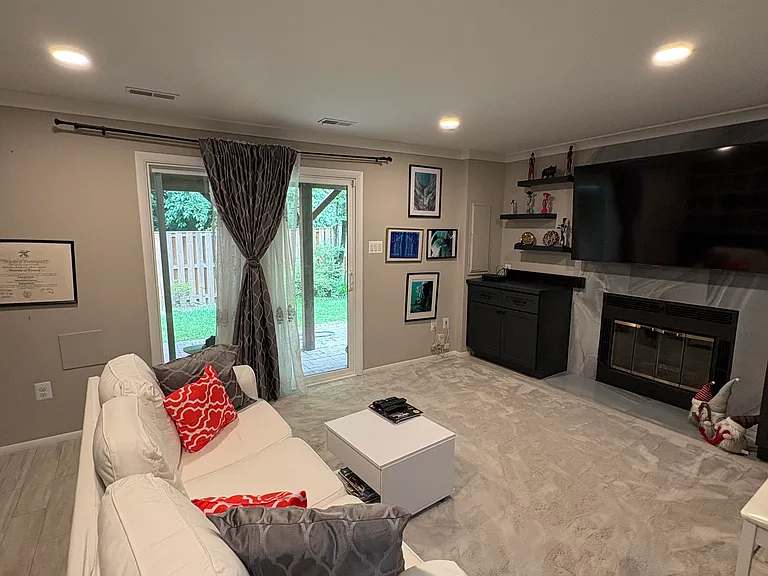 2115 Preston Square Ct — Photo 15