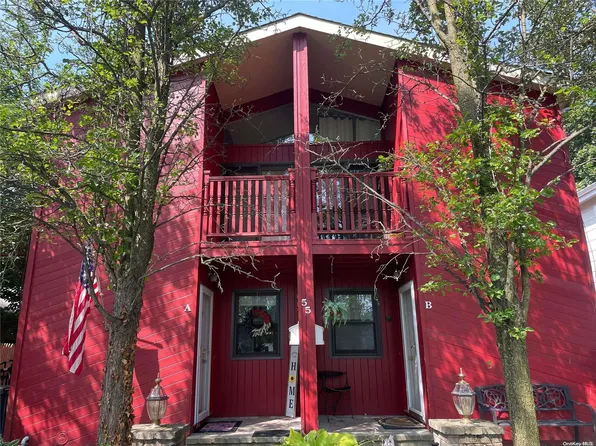 55 Sagamore Hill Drive #B, Port Washington, NY 11050