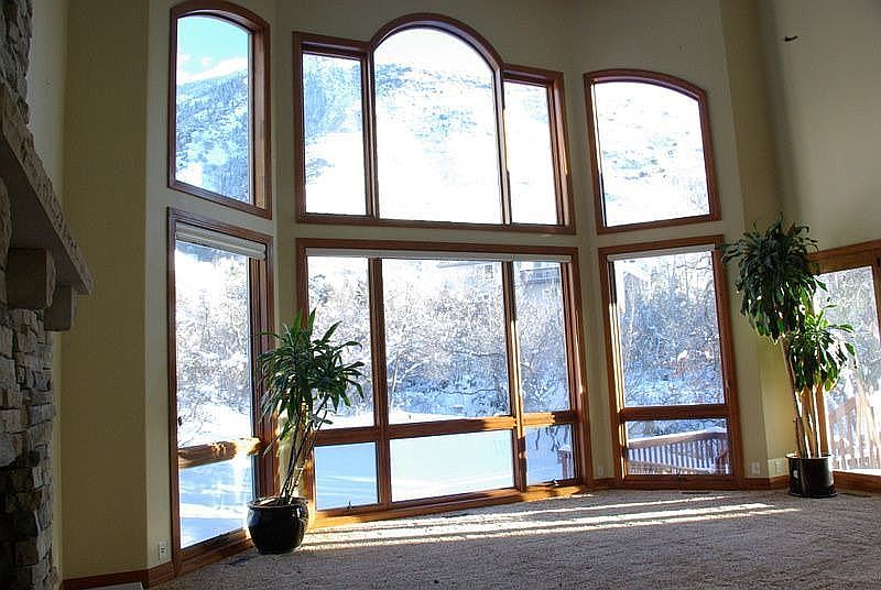 20' window wall