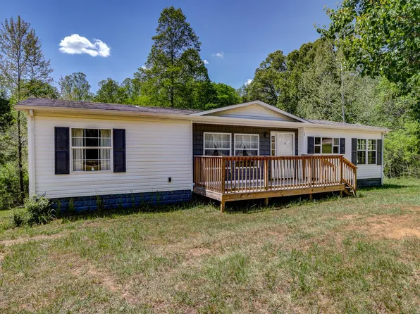 102 Slow Water Ct, Sandy Level, VA 24161