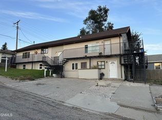 304 10th Ave NE, Mandan, ND 58554