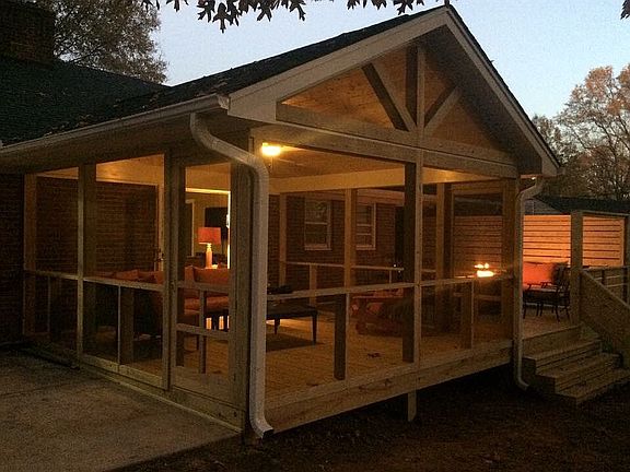 5th image of 903 Onslow Dr