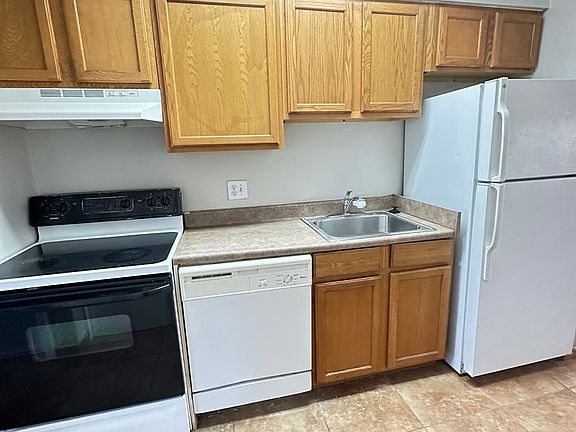 3rd image of 9277 W 56th Pl APT 10
