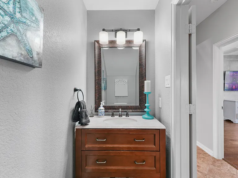 537 Quail Run Dr — Photo 17