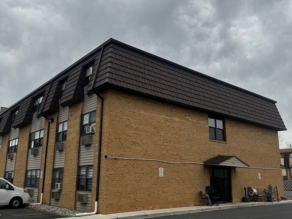 1st image of 1106 W Saint Georges Ave APT C10