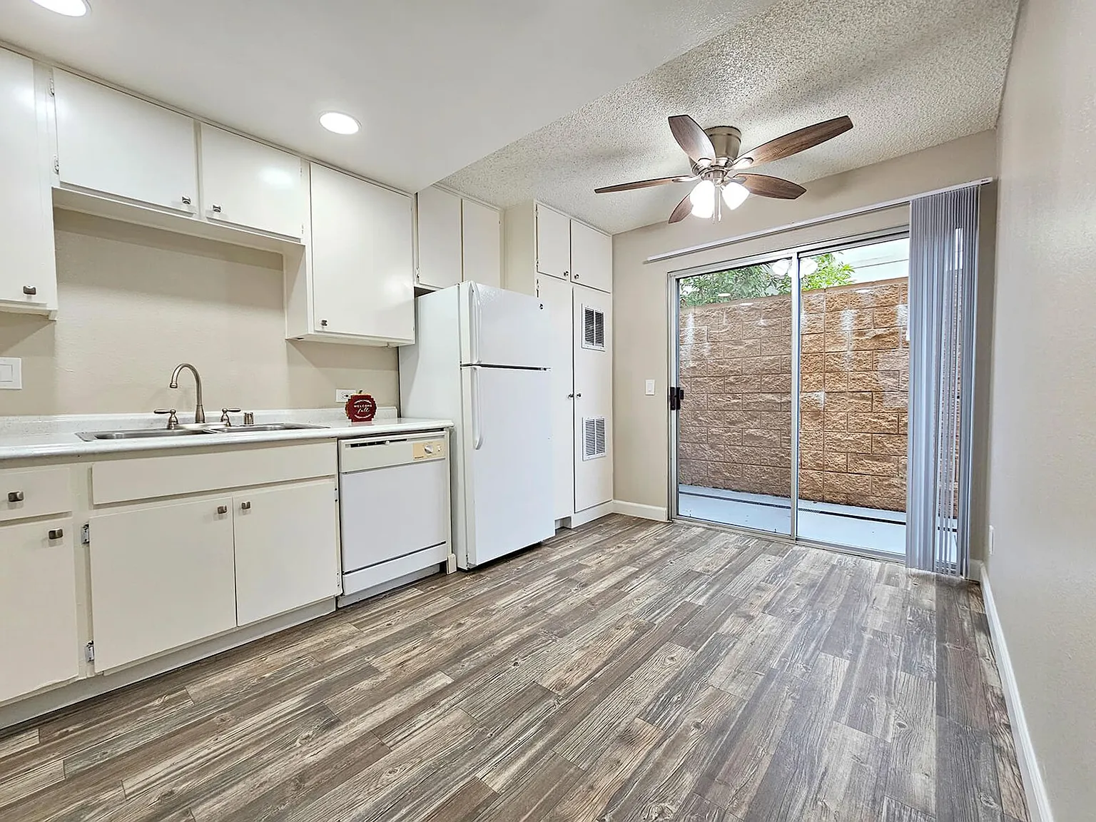 Shannonwoods Townhomes! — Photo 2