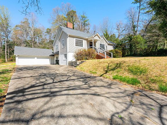 2nd image of 201 Augusta St