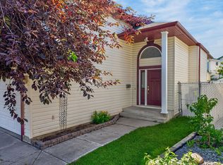 227 Wyman Ln NW, Edmonton, AB T6T1M9