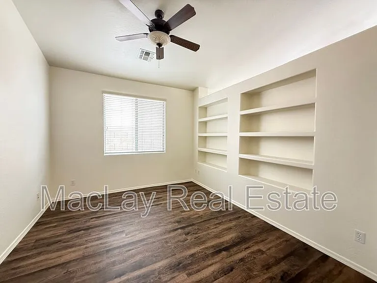 8311 S 23rd Pl — Photo 13