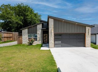 3015 Brazos River Dr, Granbury, TX 76048