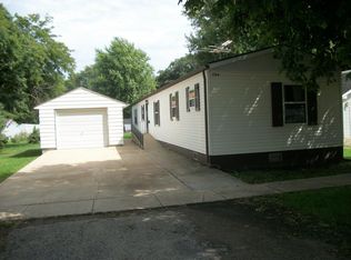 204 N 5th Ave, Washta, IA 51061