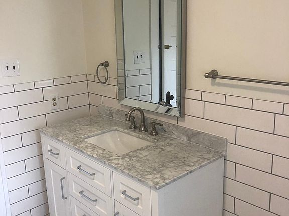 4th image of 4341 Carrollton Ave