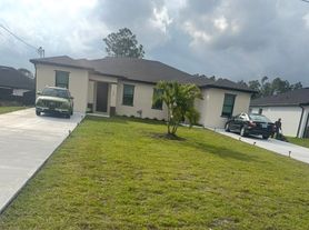 514 Bell Blvd S, Lehigh Acres, FL