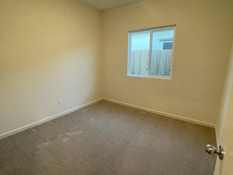 4256 Lasalle Dr — Photo 18