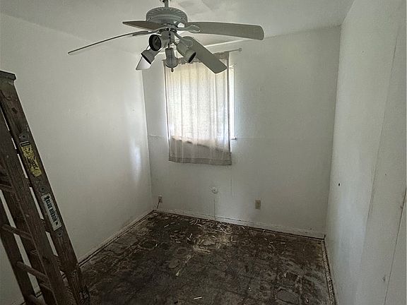 4th image of 5230 Rockport Ave #303