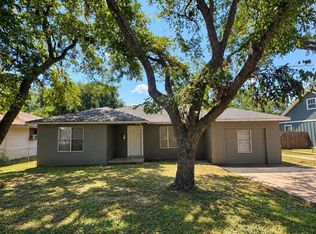 1006 Barnhill St, Brenham, TX 77833
