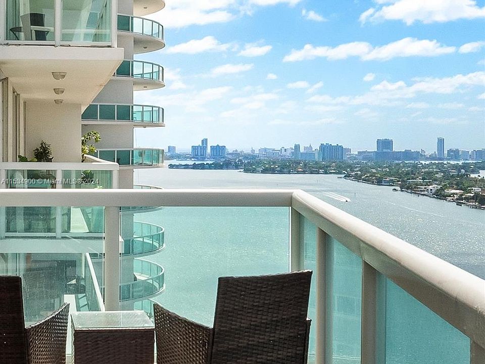 1st image of 1800 N Bayshore Dr APT 2715
