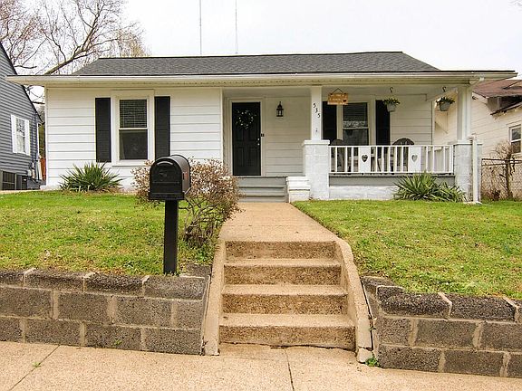 3rd image of 535 Cedar Ave