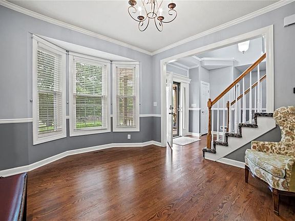3rd image of 1205 SE Timbercreek Dr