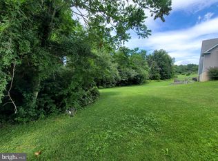 105 Par Ct, Cross Junction, VA 22625