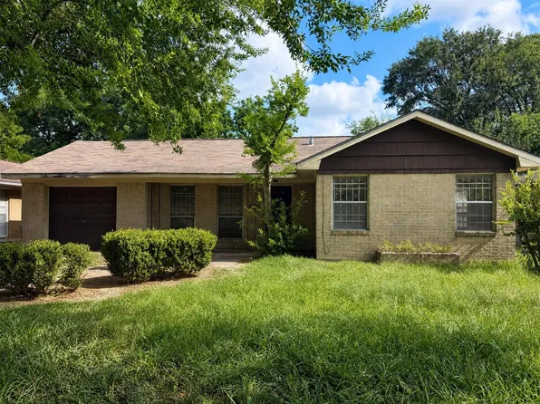 615 Glenburnie Dr, Houston, TX 77022