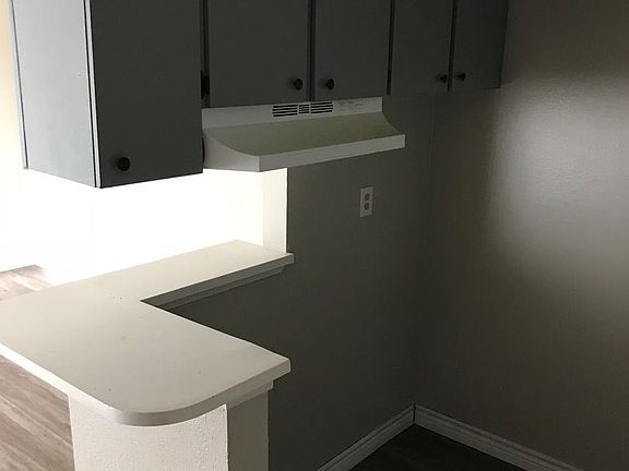 5th image of 1483 E Lynwood Dr APT 17
