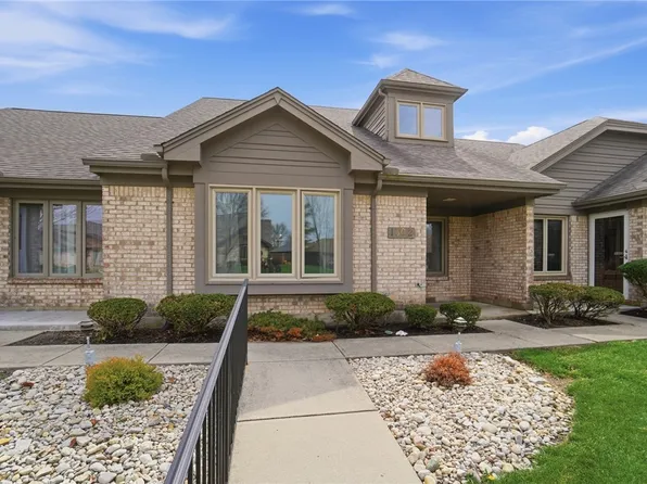 1302 Donson Cir, Kettering, OH 45429